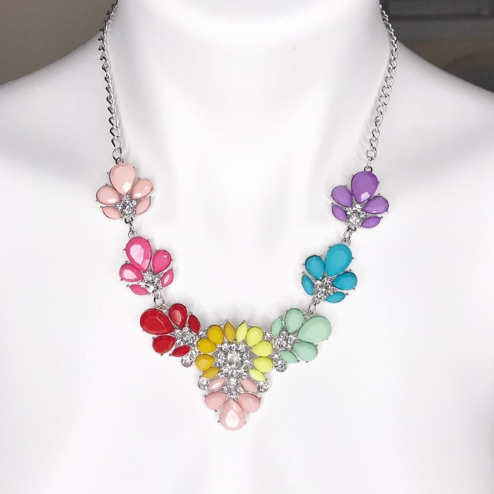 New Multicolored Statement Necklace